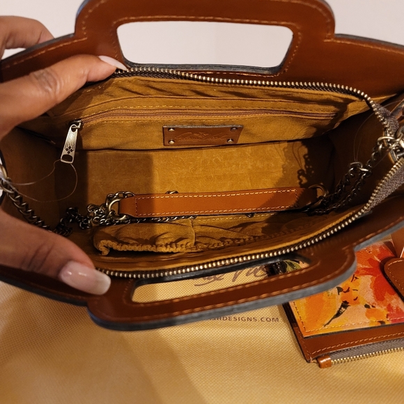 Patricia Nash Purse and wallet - Picture 3 of 7